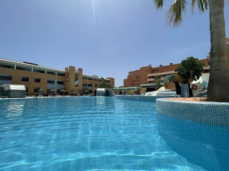 Piscina Hotel Neptuno (3)